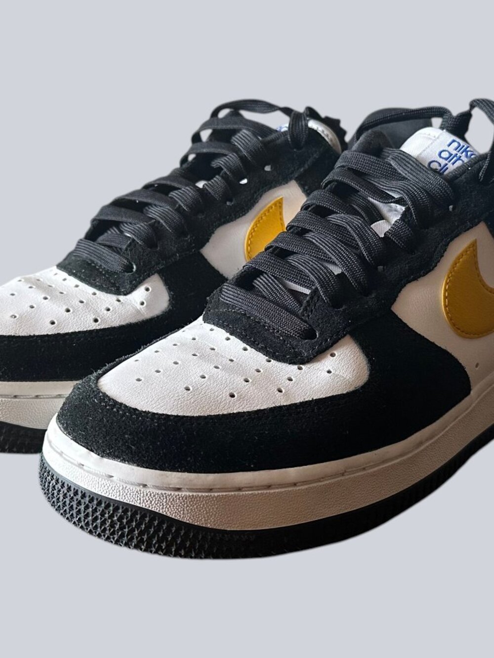 Nike Air Force 1 ‘07 LV8 Black Yellow Sneakers Size 7.5 - Picture 1 of 4